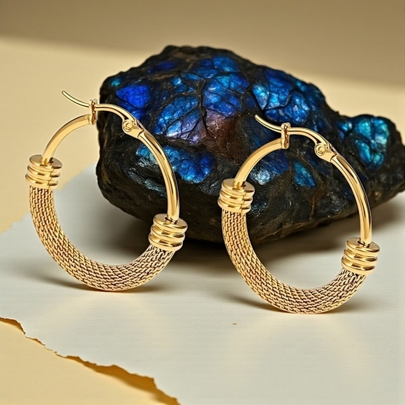 🆕️Chic Elegance: 18K Gold Plated Stainless Steel Mesh Trendy Hoop Earrings - Picture 11 of 13